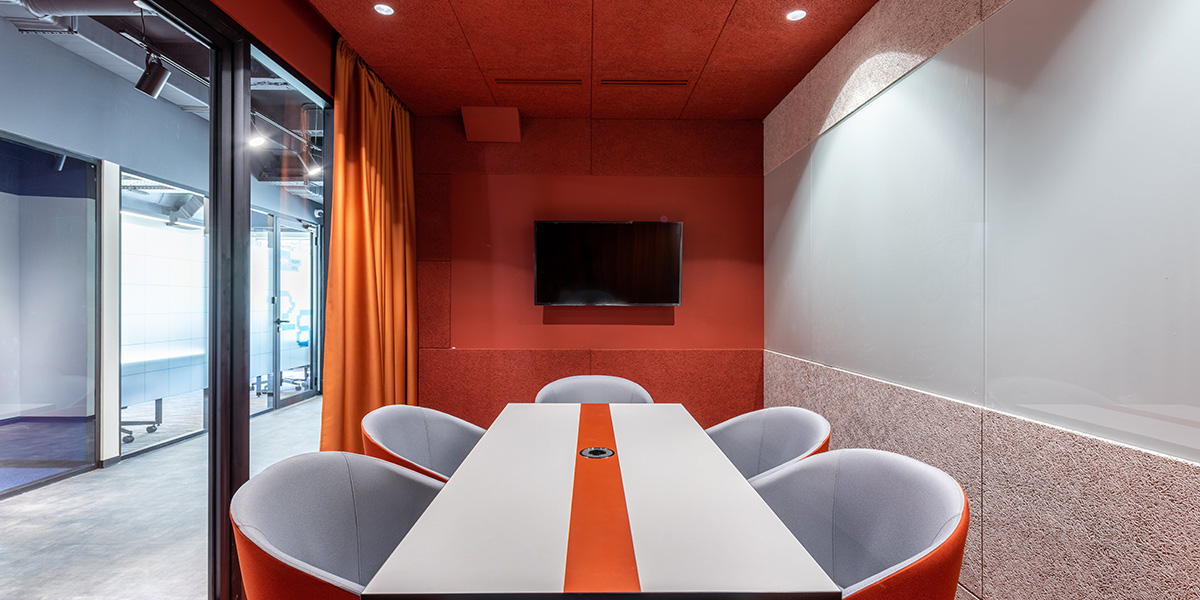How To Successfully Soundscape Conference Rooms With Acoustic Ceilings & Panels | Amazone By Furnitech | Acoustic Ceiling Tiles & Panels